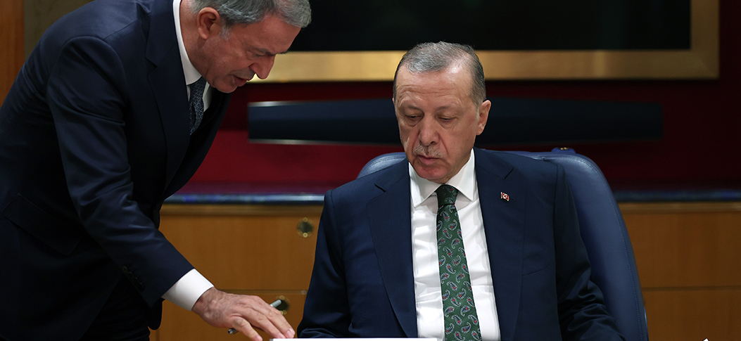 Cumhurbaşkanı Erdoğan, &quot;Pençe-Kılıç Hava Harekatı&quot; emrini verdi